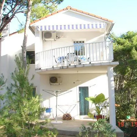 Dijana * Sveta Nedelja (Hvar)